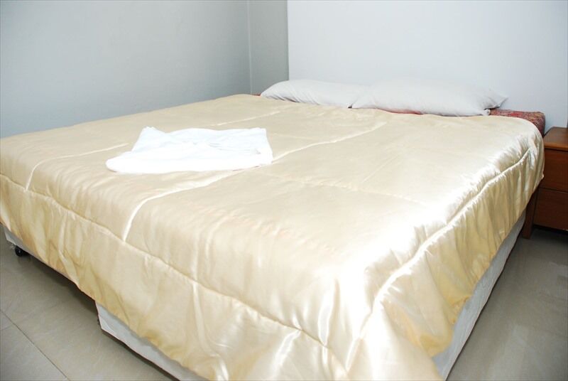 Taylor'S Guesthouse Hua Hin Bagian luar foto